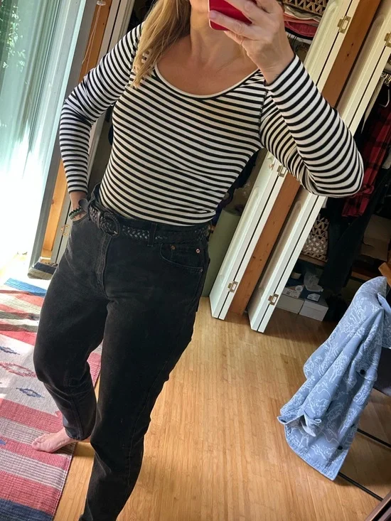 Everlane Striped long Sleeve. - Picture 2 of 4